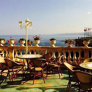 https://taormina-park-hotel.sicilyhotelsitaly.net